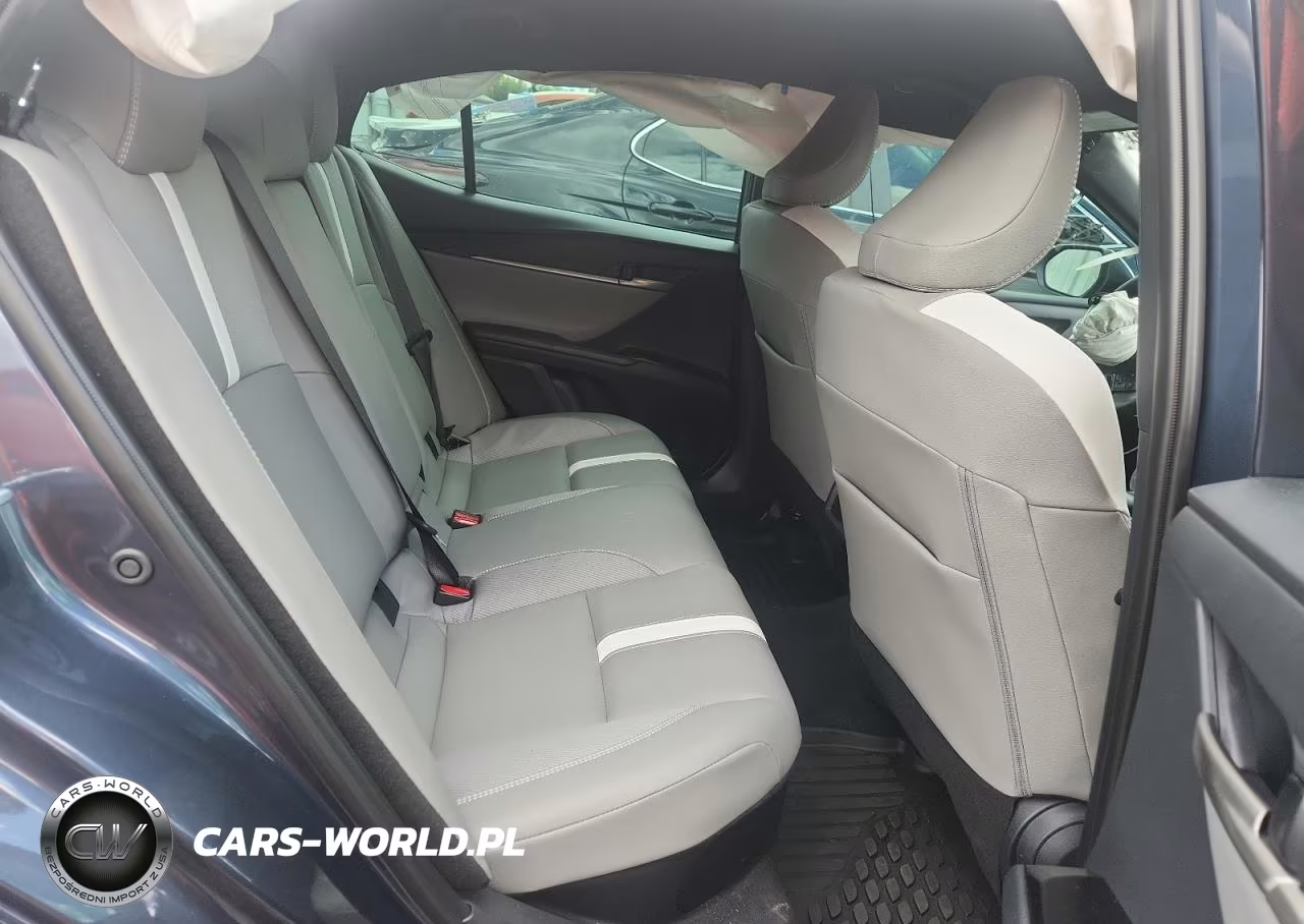 2026 Toyota Camry Se VIN:4T1DAACK7TU703136 - 10