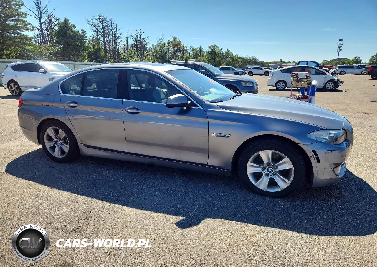 2012 BMW 528 I VIN:WBAXG5C57CDX01546 - 4