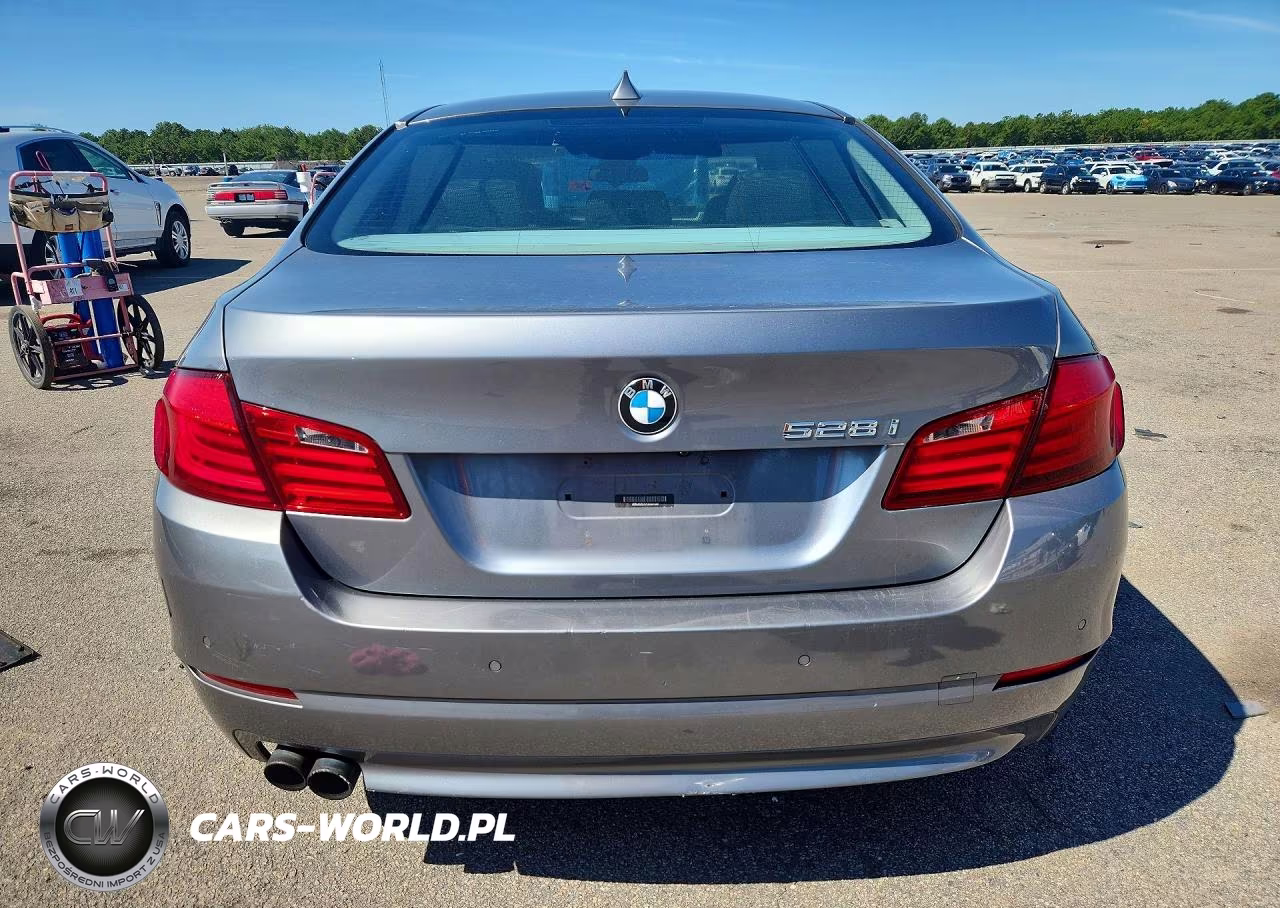2012 BMW 528 I VIN:WBAXG5C57CDX01546 - 6