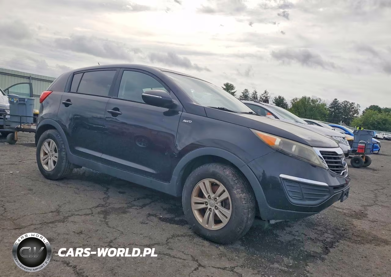 2011 Kia Sportage Lx VIN:KNDPBCA29B7095453 - 4
