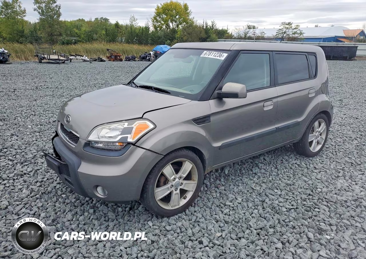 2010 Kia Soul +