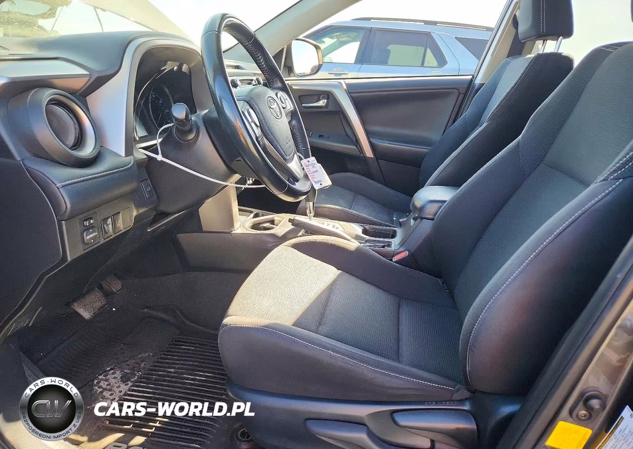 2018 Toyota Rav4 Xle VIN:JTMWFREV1JJ209468 - 7