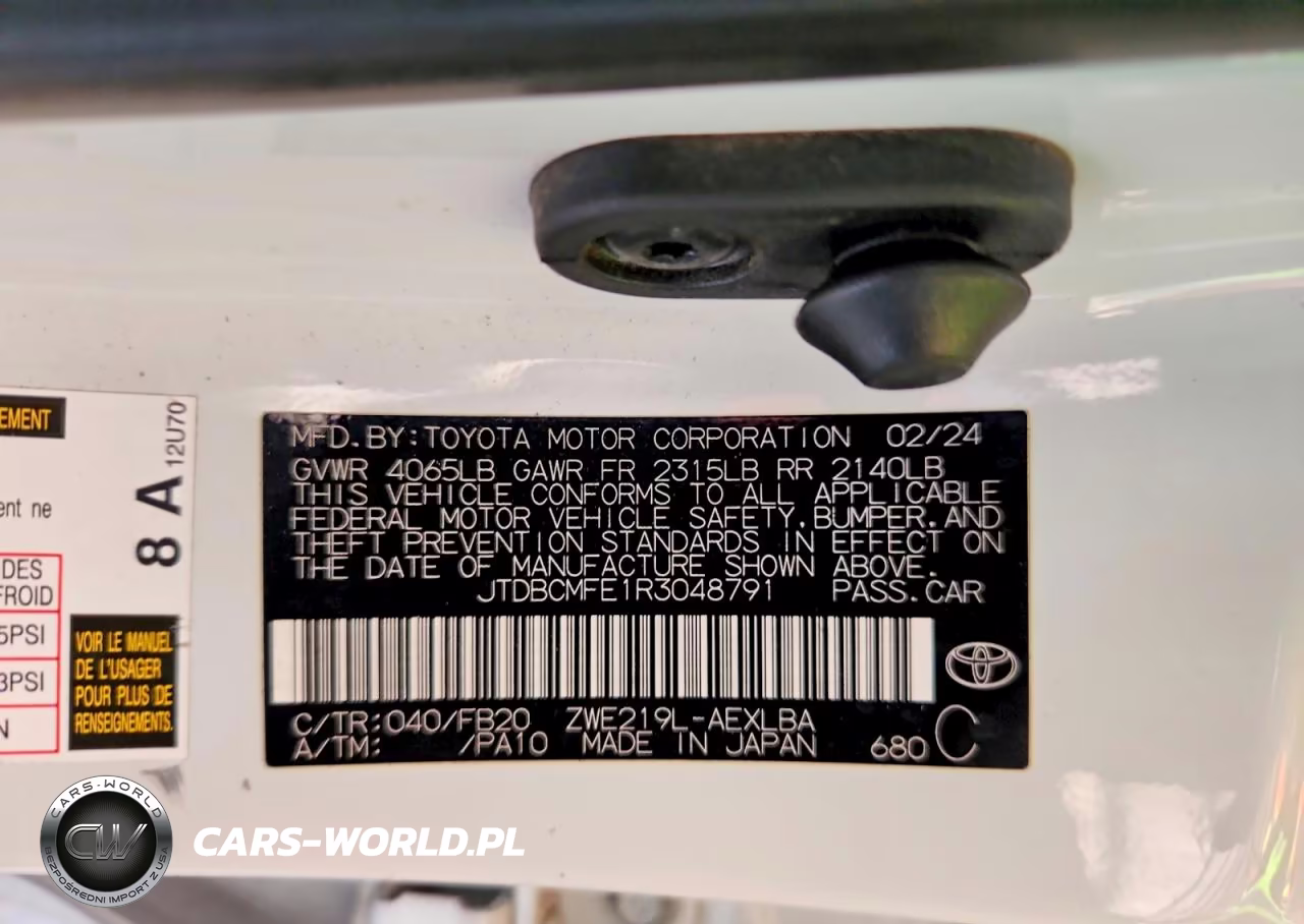 2024 Toyota Corolla Hybrid Le VIN:JTDBCMFE1R3048791 - 12