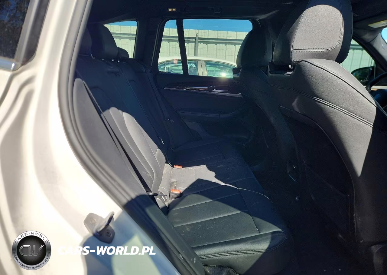 2019 BMW X3 xDrive30I VIN:5UXTR9C55KLE19639 - 11