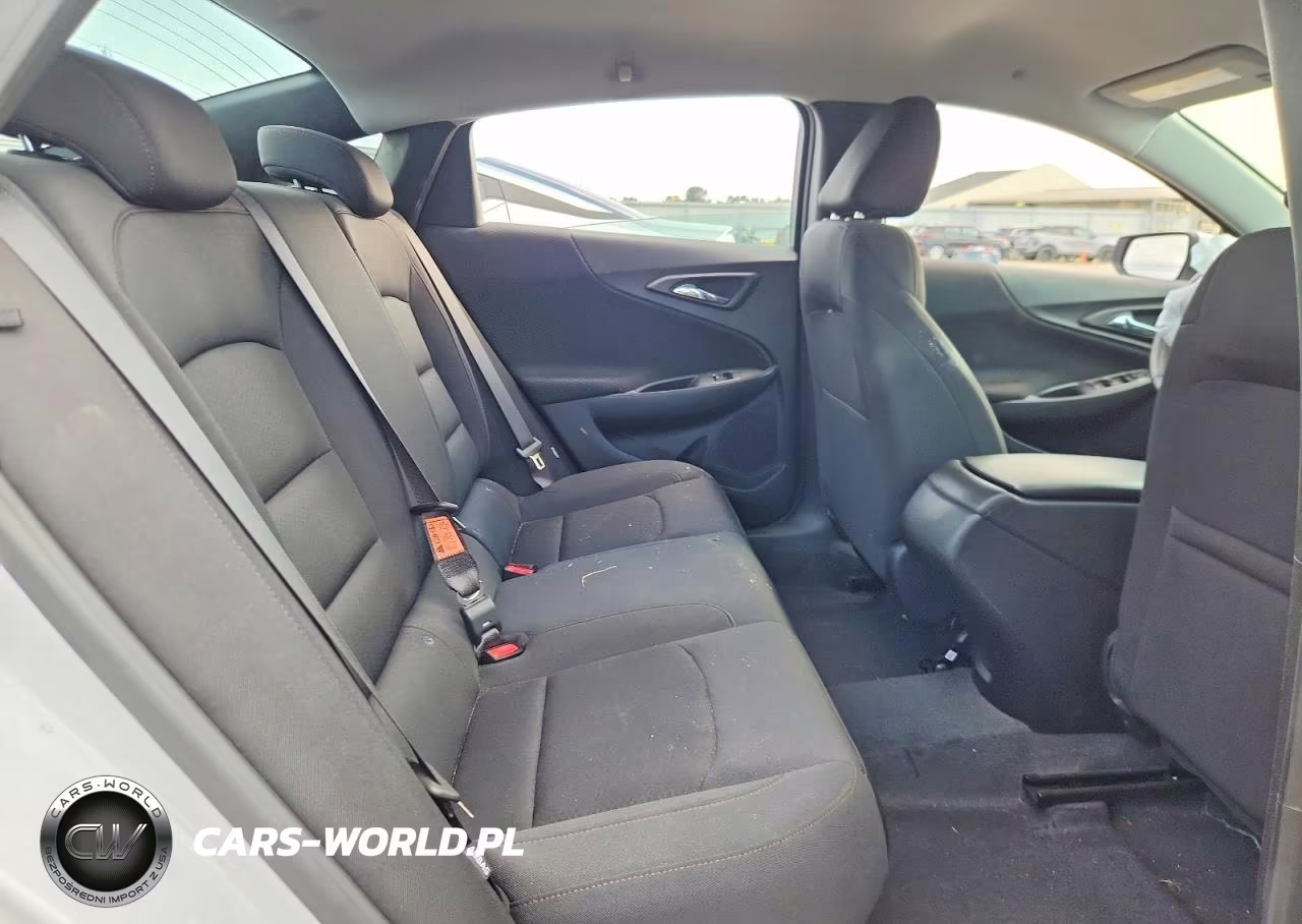 2024 Chevrolet Malibu Rs VIN:1G1ZG5ST0RF135036 - 10