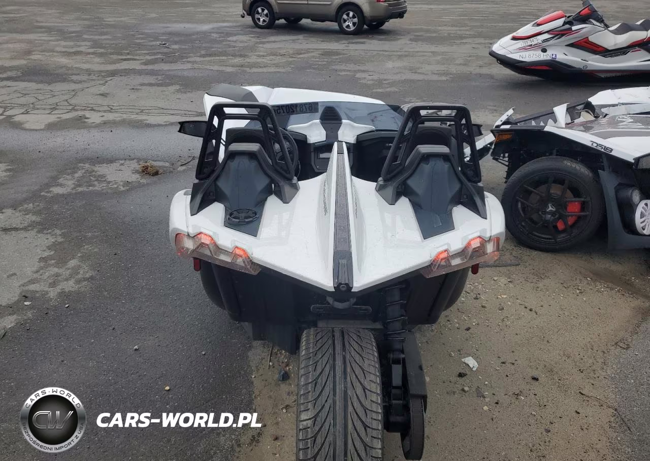 2019 Polaris Slingshot VIN:57XAASFA1K8134489 - 6