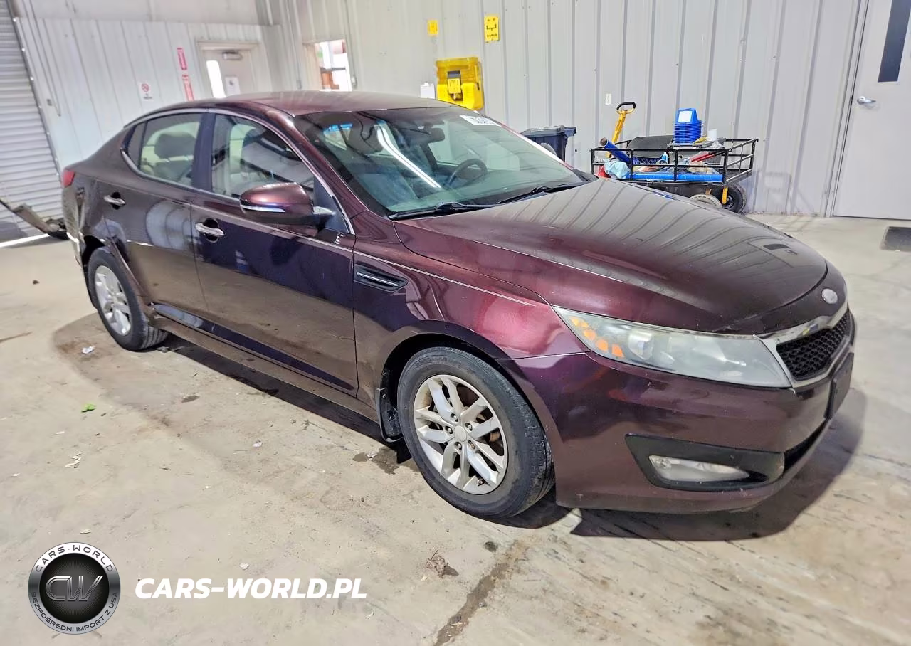 2013 Kia Optima Lx VIN:5XXGM4A72DG256182 - 4