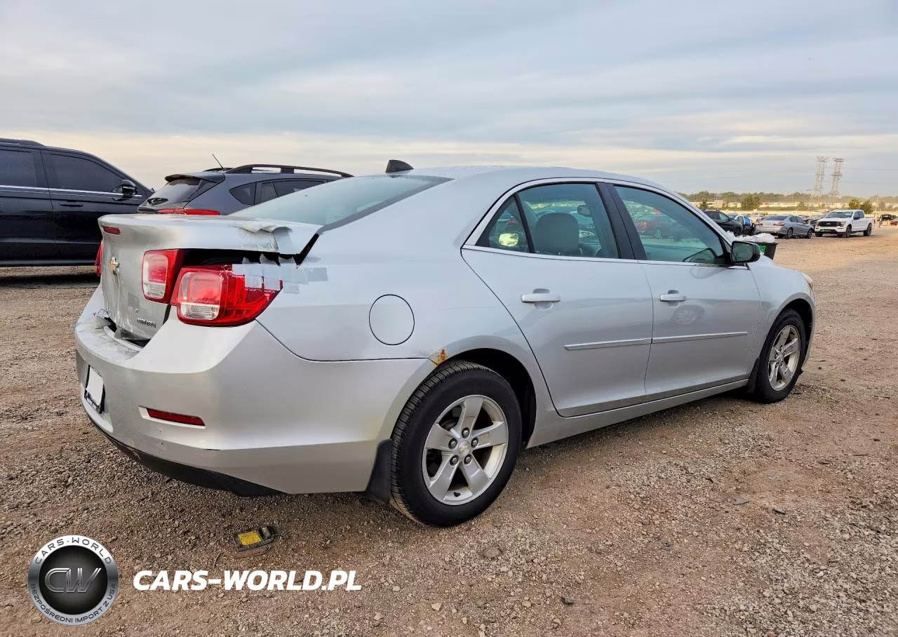 2013 Chevrolet Malibu Ls VIN:1G11B5SA2DF347911 - 3