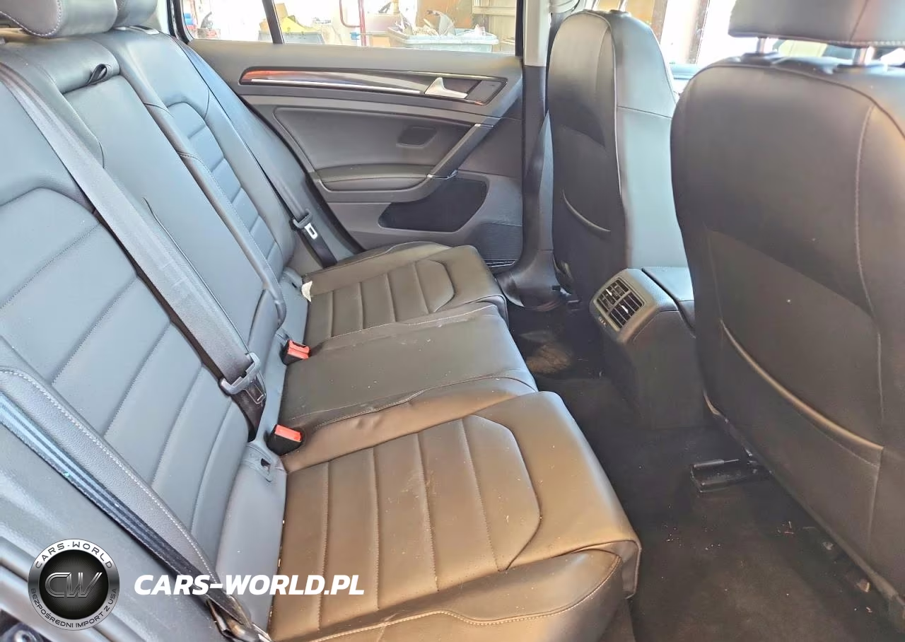 2015 Volkswagen Golf Sportwagen S VIN:3VWC17AU1FM517752 - 10