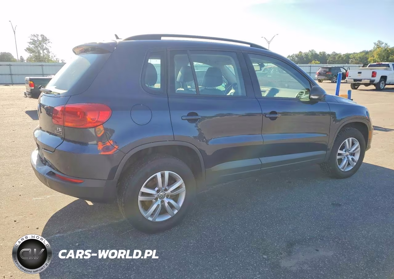 2016 Volkswagen Tiguan S VIN:WVGBV7AX0GW601152 - 3
