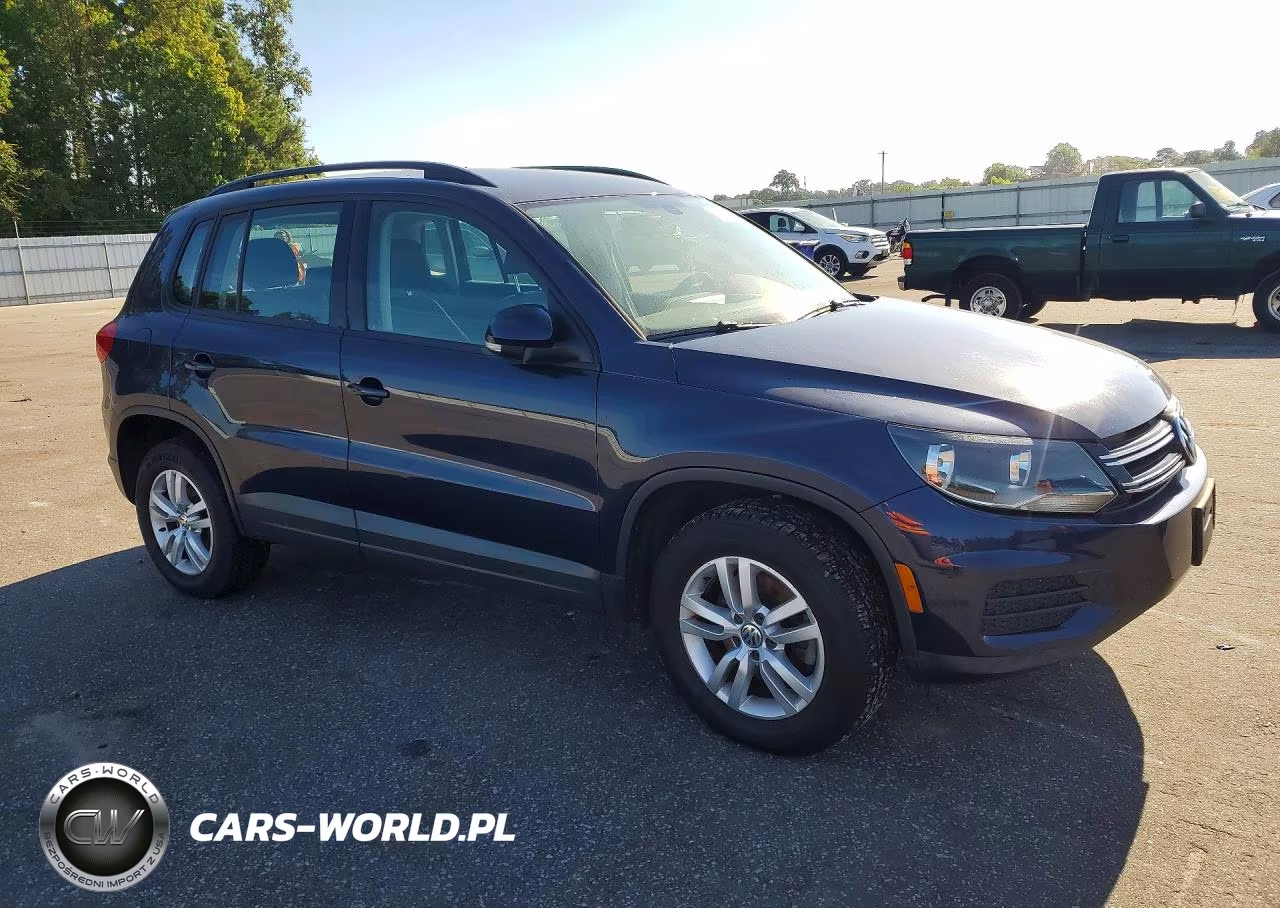 2016 Volkswagen Tiguan S VIN:WVGBV7AX0GW601152 - 4