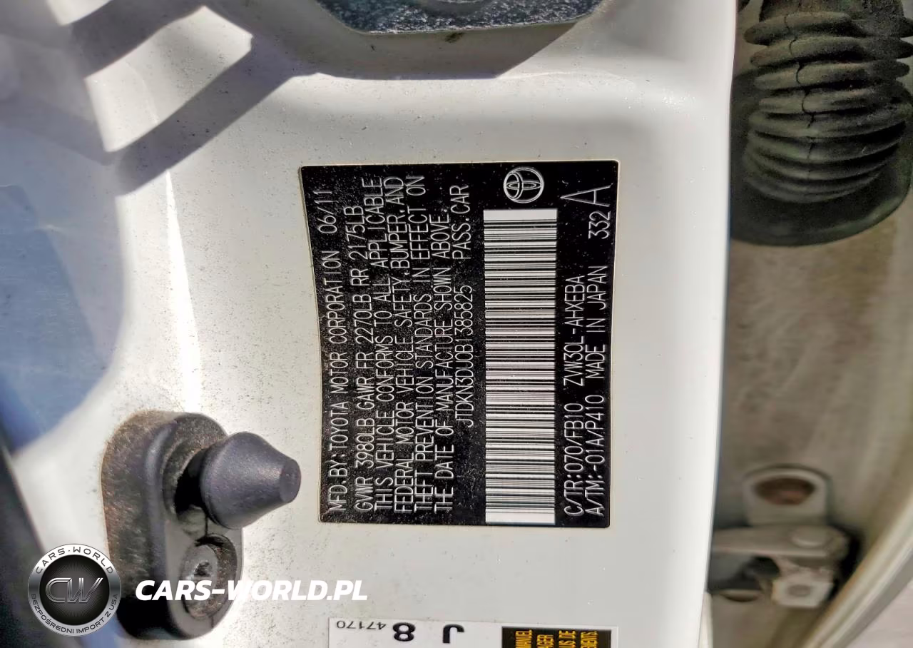 2011 Toyota Prius Two VIN:JTDKN3DU0B1385825 - 12