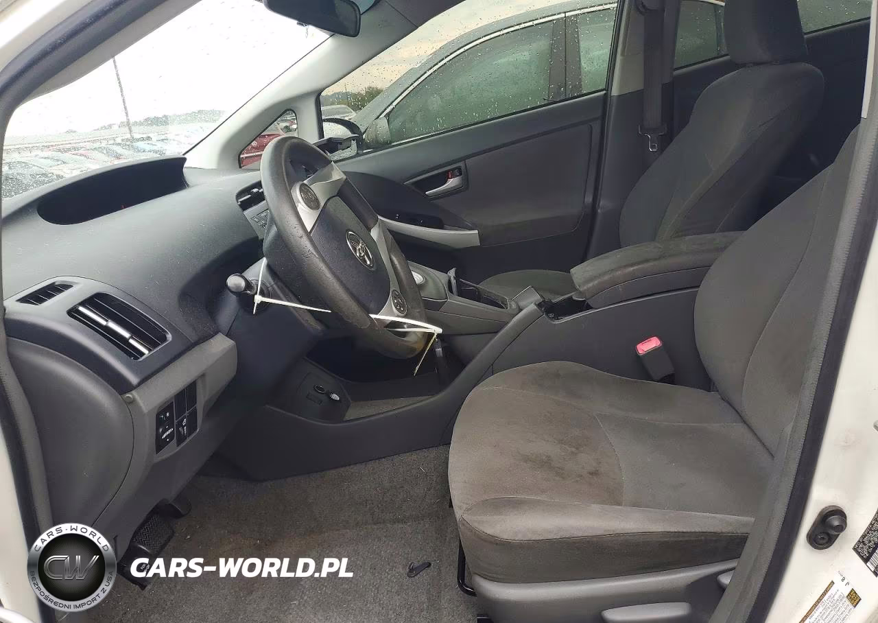 2011 Toyota Prius Two VIN:JTDKN3DU0B1385825 - 7