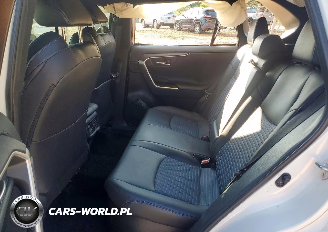 2020 Toyota Rav4 Xse VIN:2T3EWRFV3LW051830 - 11