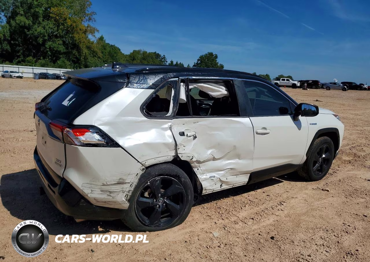 2020 Toyota Rav4 Xse VIN:2T3EWRFV3LW051830 - 3