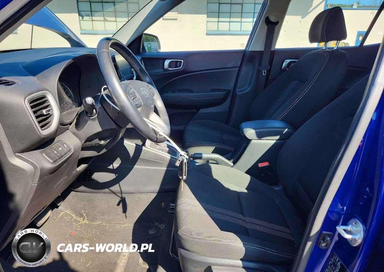 2022 Hyundai Venue Sel VIN:KMHRC8A35NU157606 - 7
