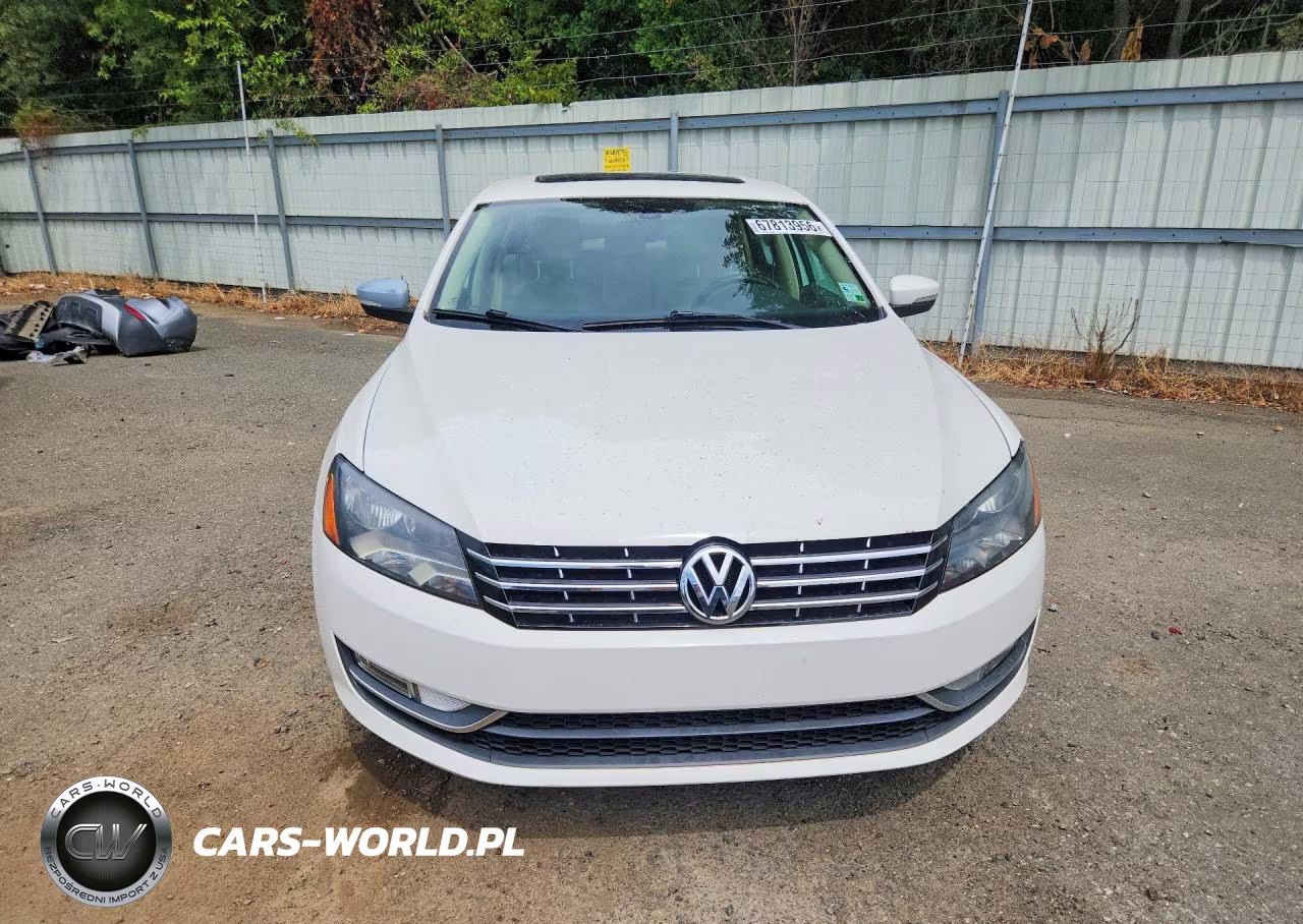 2013 Volkswagen Passat Sel VIN:1VWCH7A30DC100706 - 5