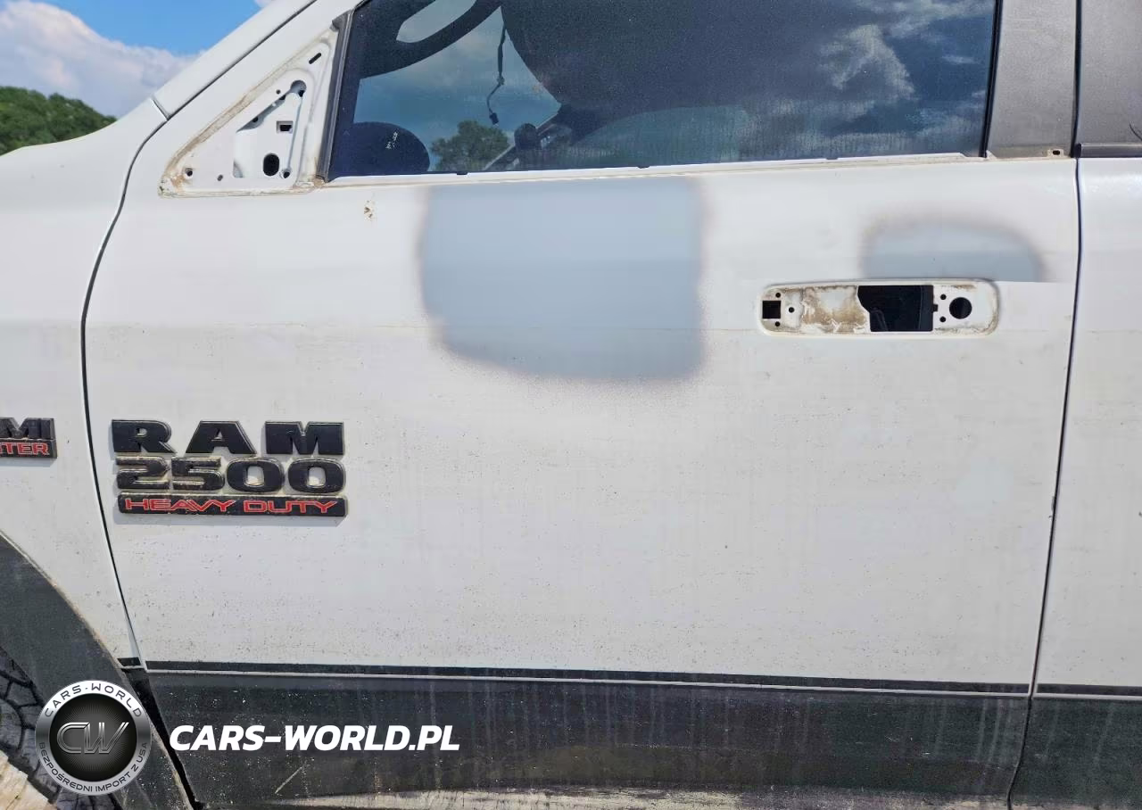 2017 Ram 2500 Powerwagon VIN:3C6TR5EJ8HG720484 - 7