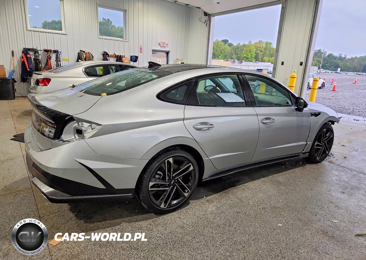 2026 Hyundai Sonata N Line VIN:KMHL54JC3TA573600 - 3