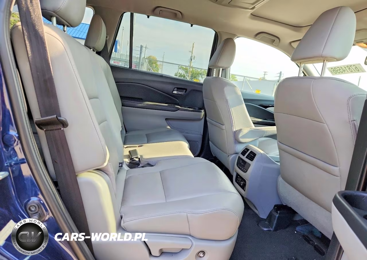 2016 Honda Pilot Touring VIN:5FNYF6H9XGB014006 - 11