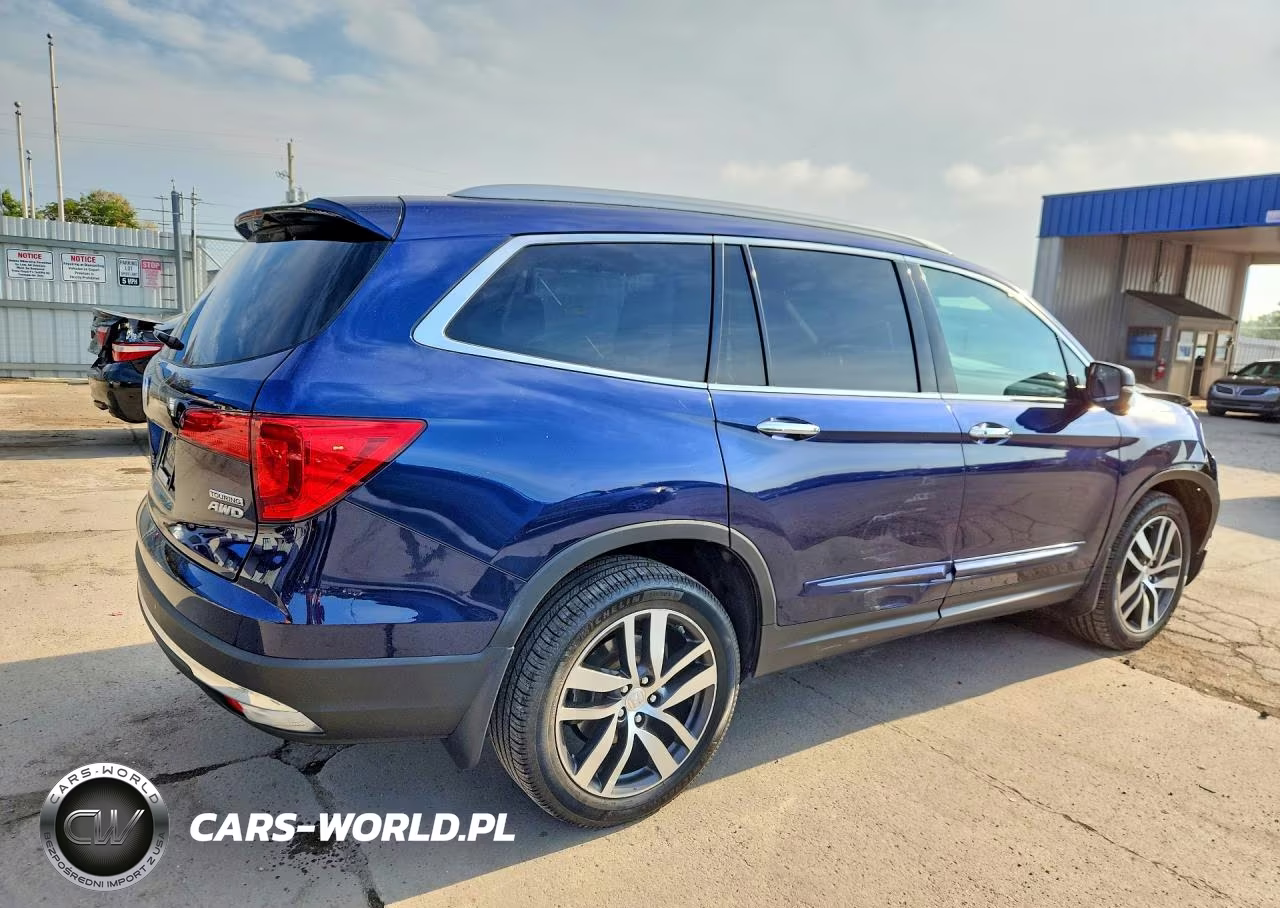 2016 Honda Pilot Touring VIN:5FNYF6H9XGB014006 - 3