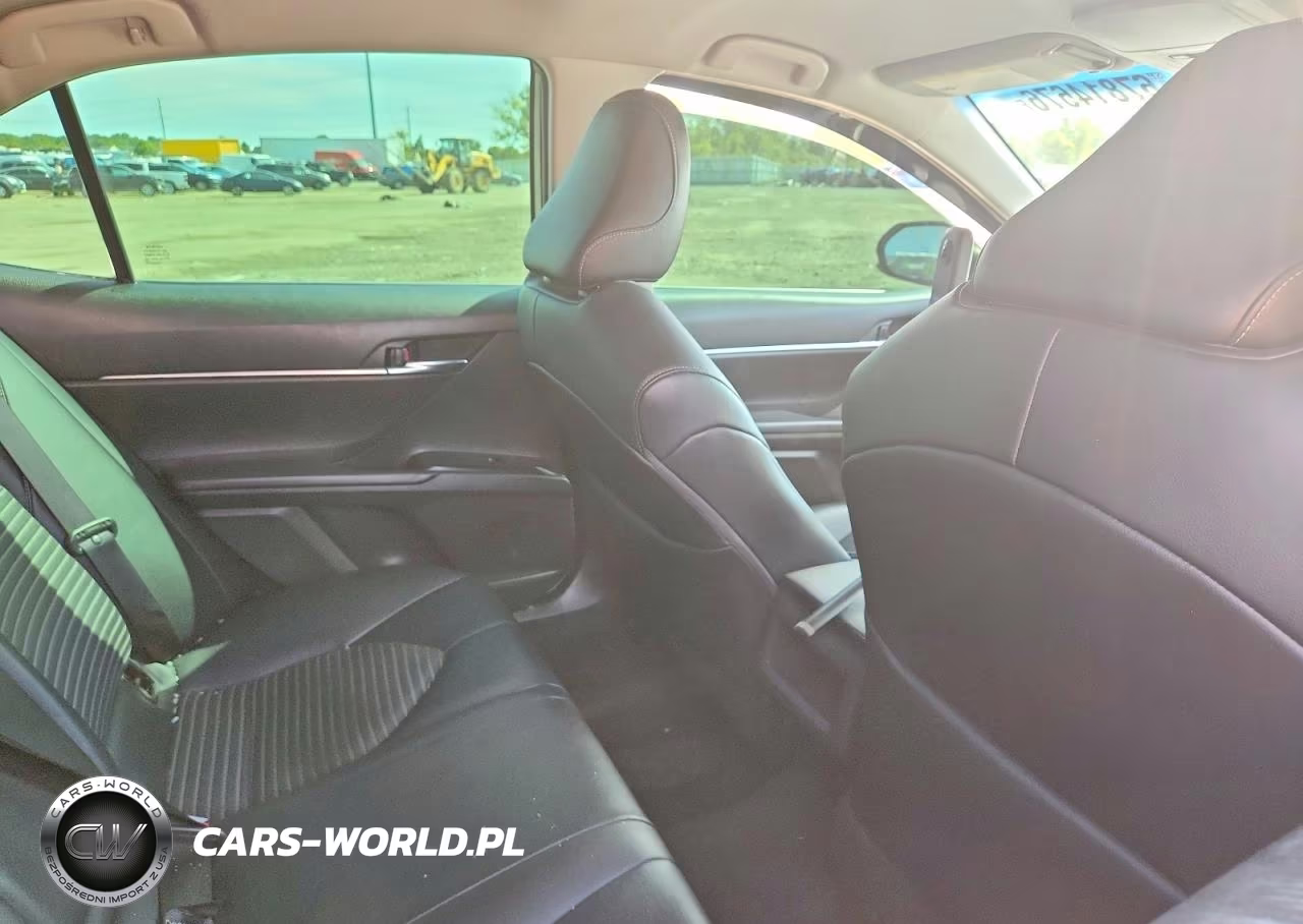 2020 Toyota Camry Se VIN:4T1G11AK6LU868143 - 10