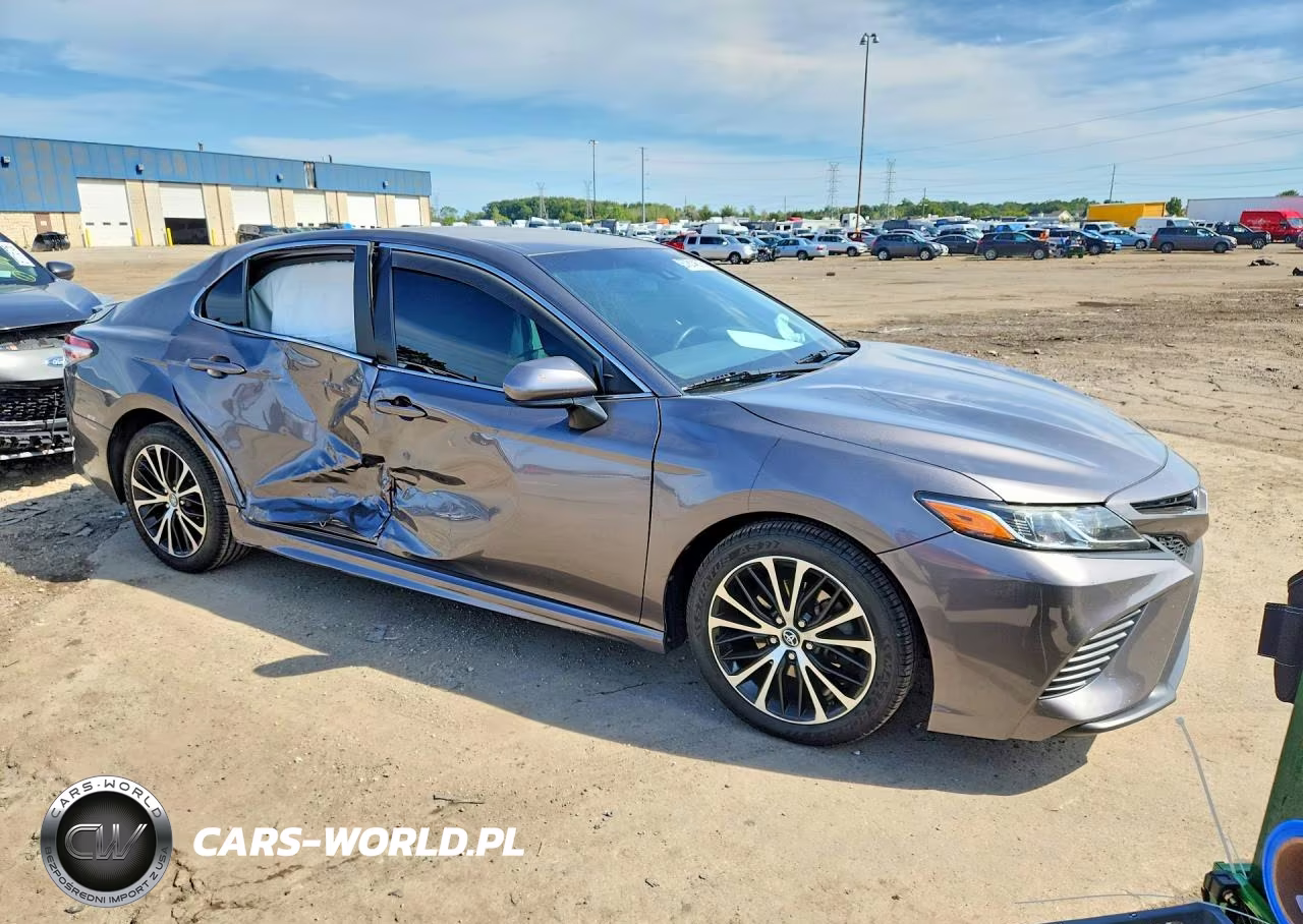 2020 Toyota Camry Se VIN:4T1G11AK6LU868143 - 4