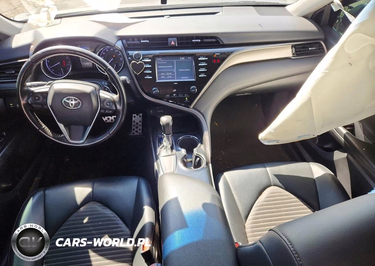 2020 Toyota Camry Se VIN:4T1G11AK6LU868143 - 8