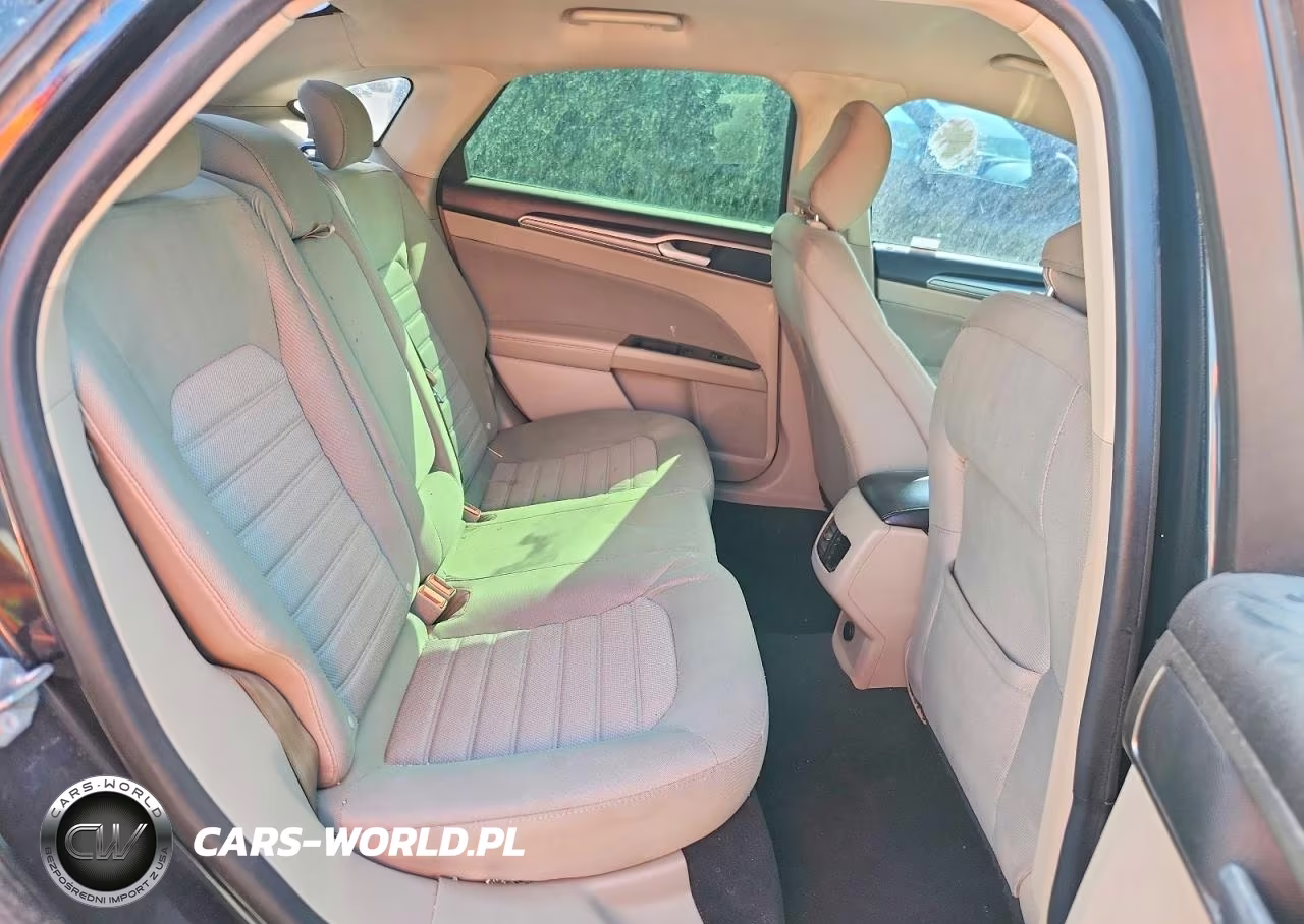 2020 Ford Fusion Se VIN:3FA6P0HD3LR261405 - 10