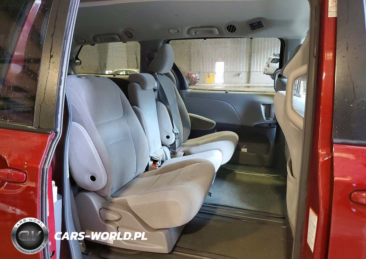 2015 Toyota Sienna Le VIN:5TDKK3DCXFS560154 - 11