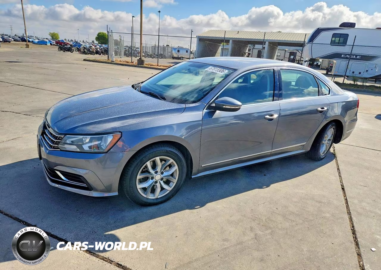 2017 Volkswagen Passat S – zdjęcie 1 z 12