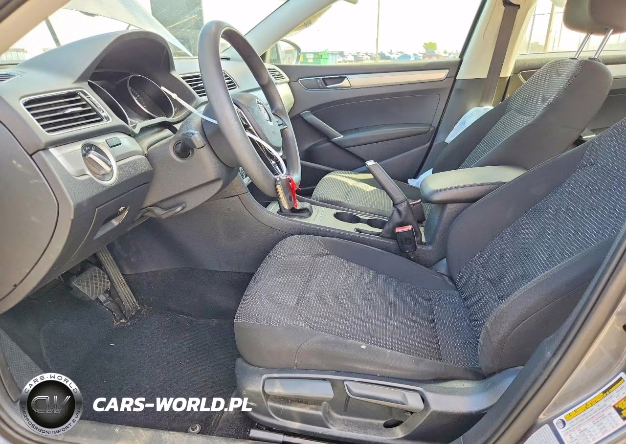 2017 Volkswagen Passat S VIN:1VWAT7A34HC023589 - 7
