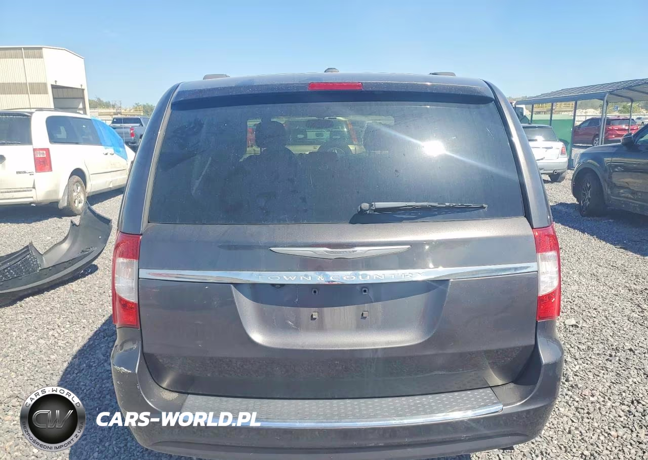 2015 Chrysler Town & Country Touring VIN:2C4RC1BGXFR676100 - 6