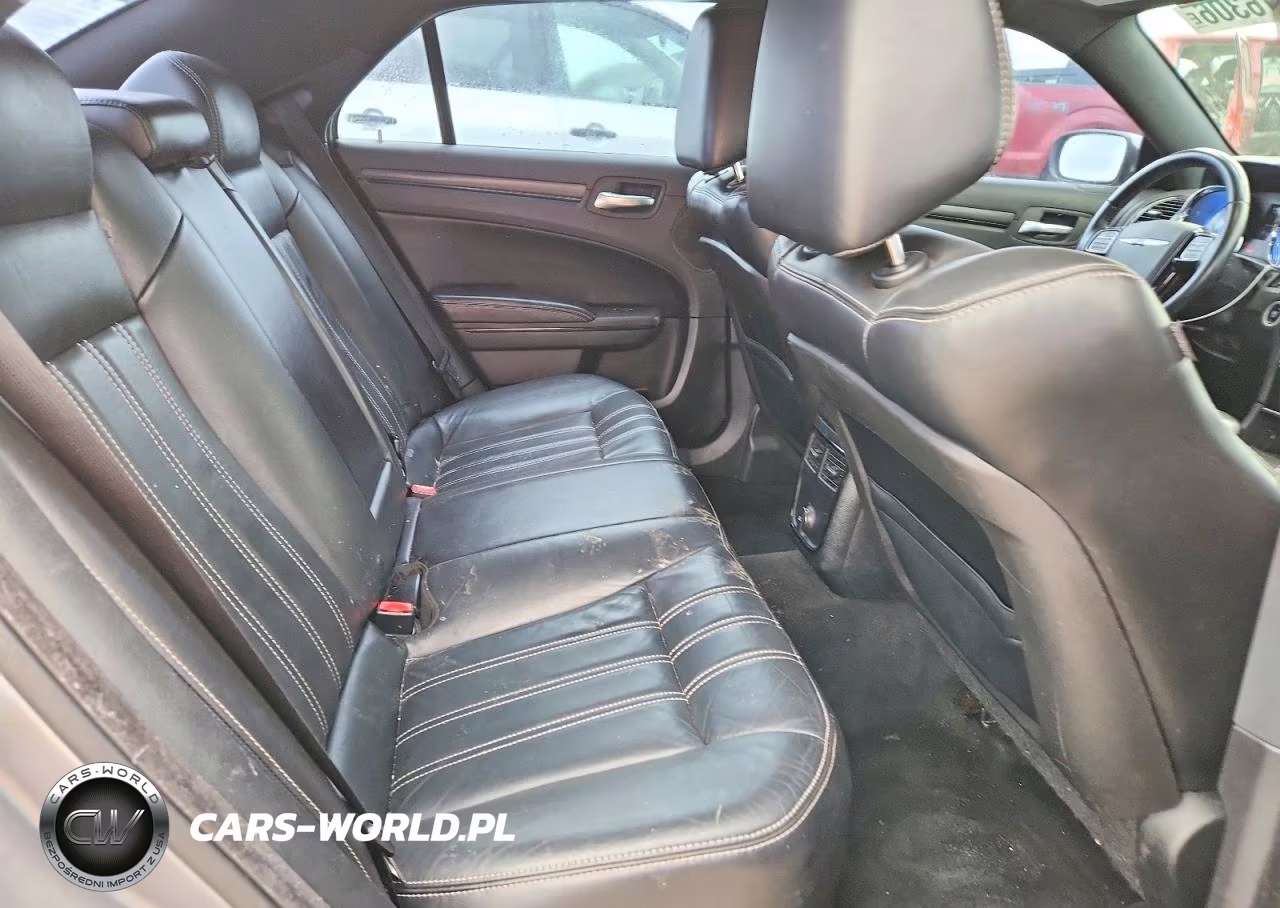 2014 Chrysler 300 S VIN:2C3CCABG7EH103573 - 10