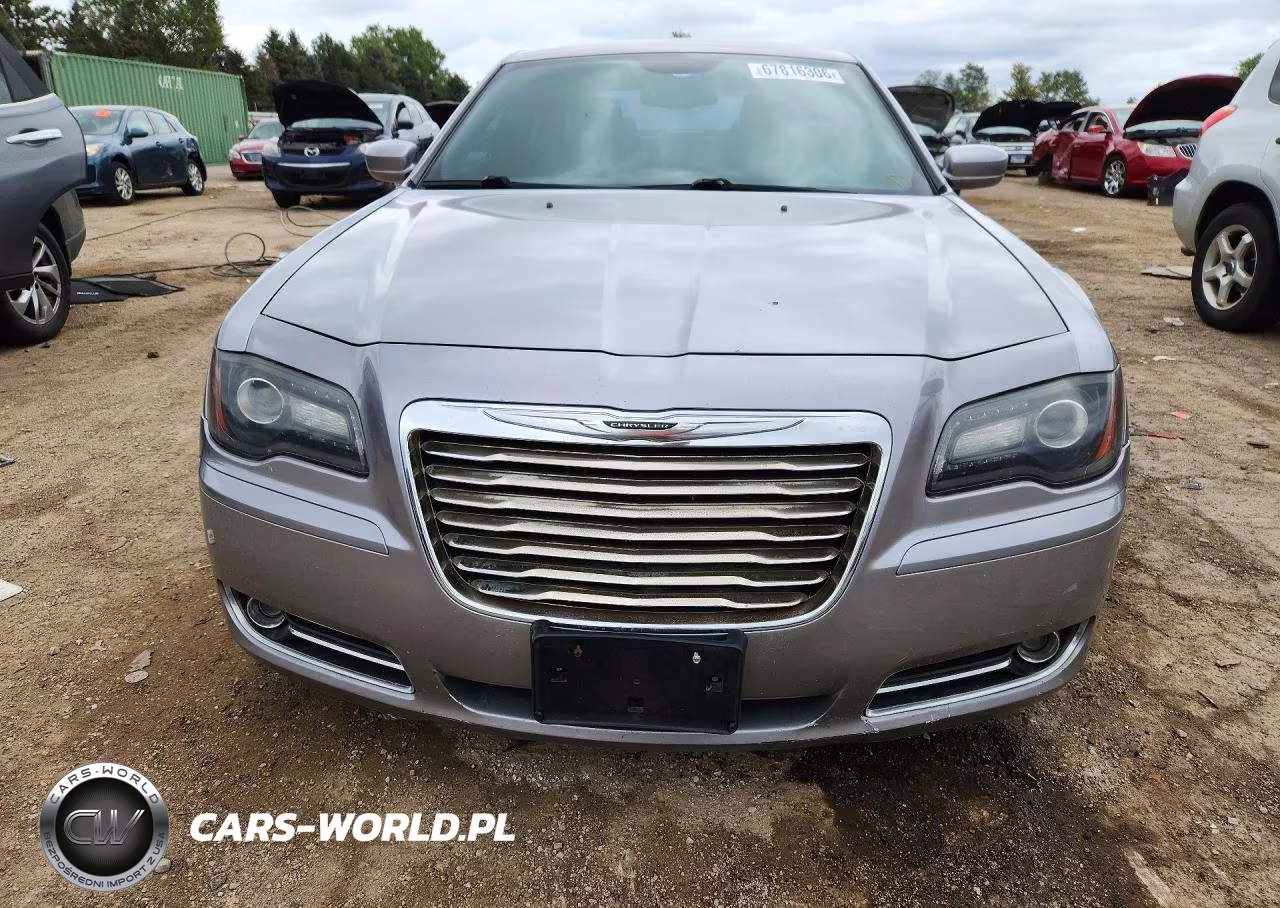 2014 Chrysler 300 S VIN:2C3CCABG7EH103573 - 5