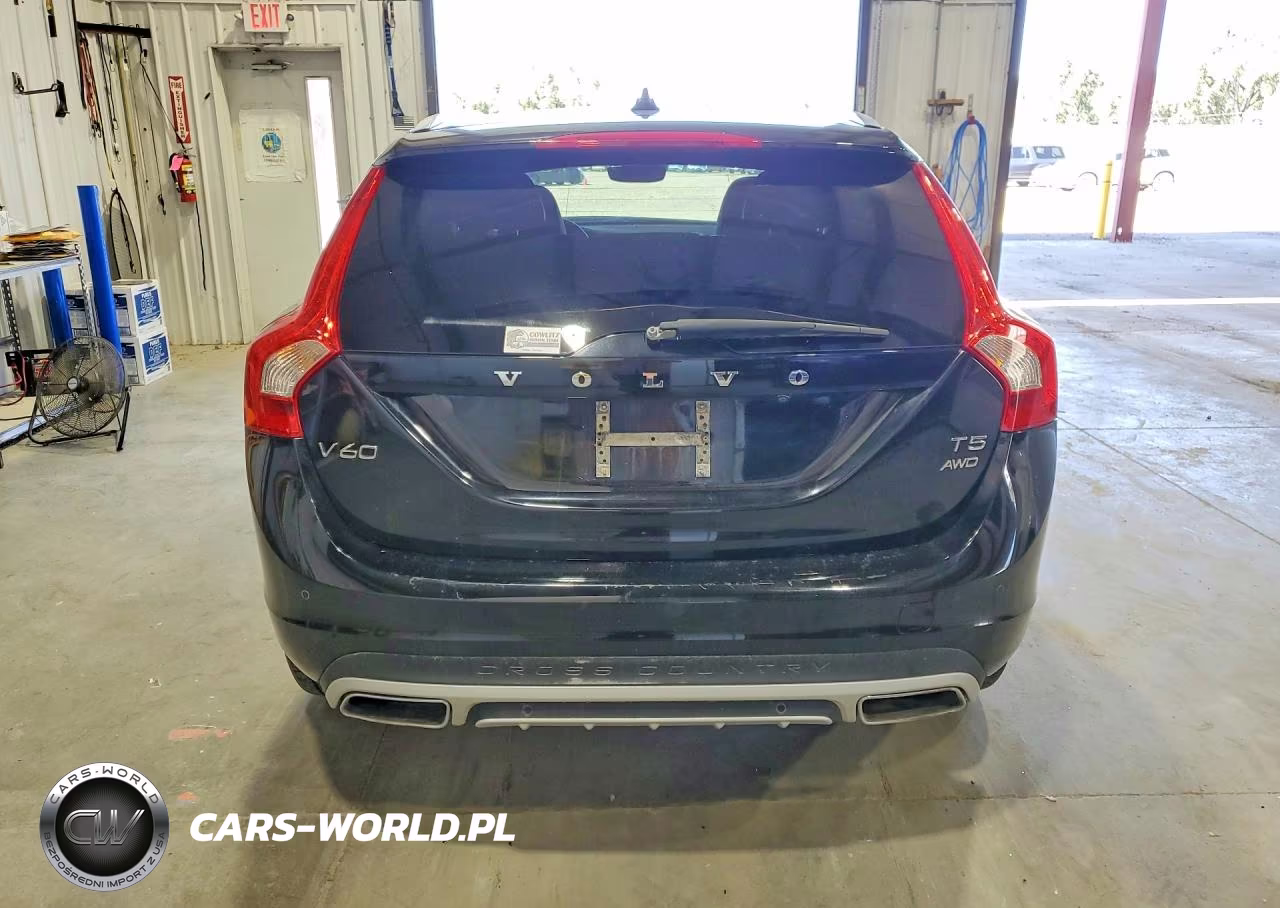 2018 Volvo V60 Cross Country Premier VIN:YV440MWK8J2059334 - 6