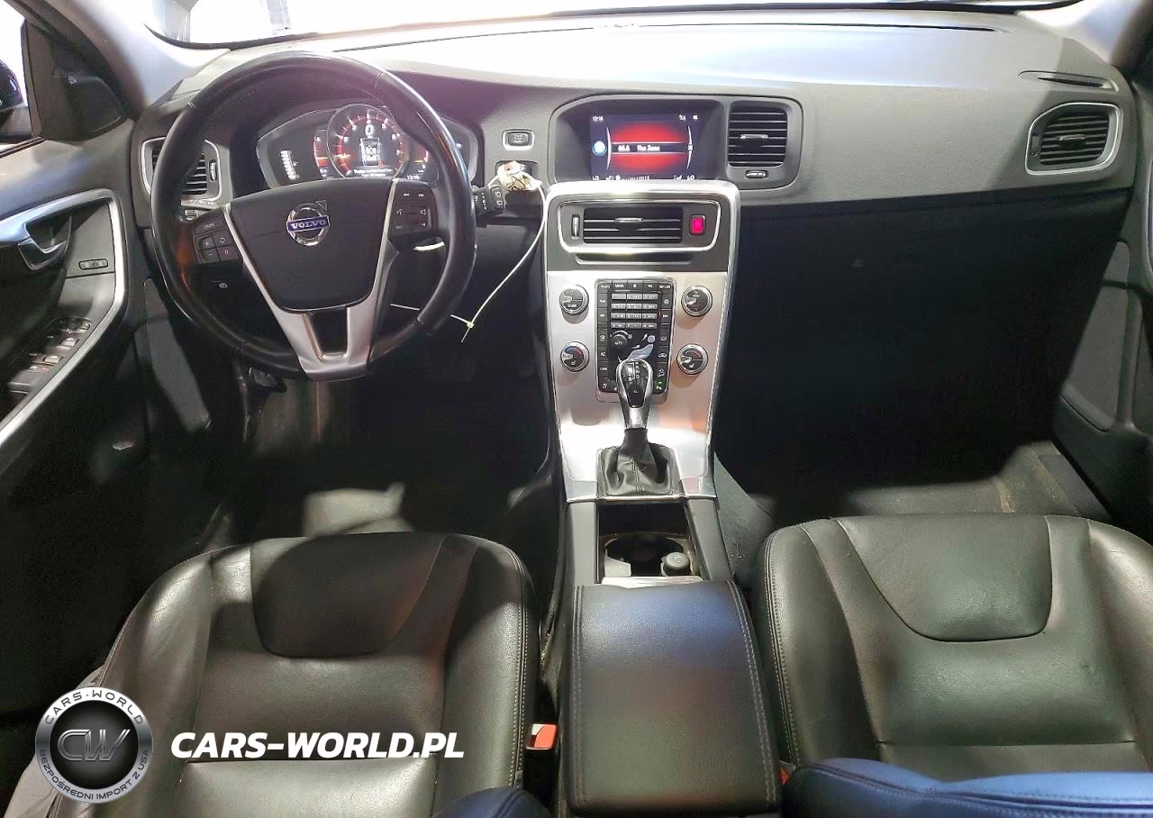 2018 Volvo V60 Cross Country Premier VIN:YV440MWK8J2059334 - 8