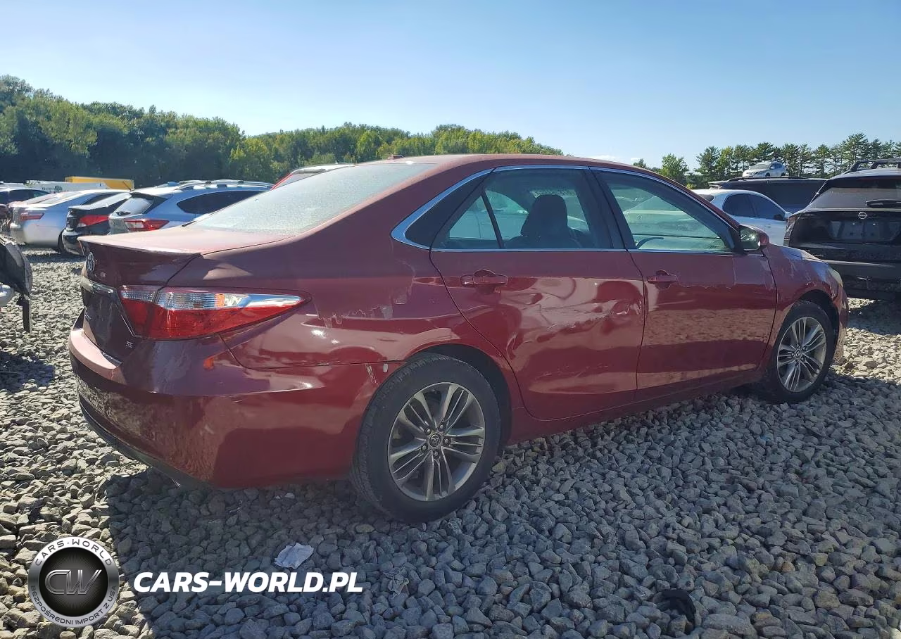 2015 Toyota Camry Se VIN:4T1BF1FK9FU876410 - 3