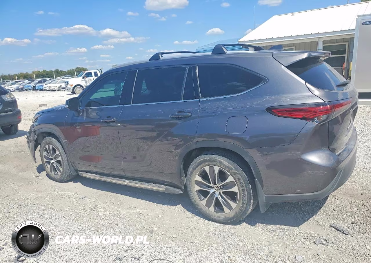 2022 Toyota Highlander Xle VIN:5TDGZRAH1NS122951 - 2