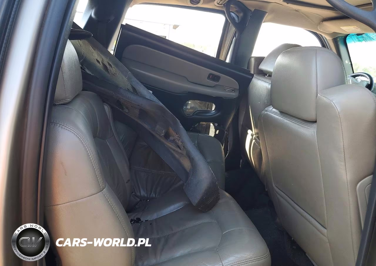 2002 Chevrolet Suburban K1500 VIN:1GNFK16Z72J111052 - 11