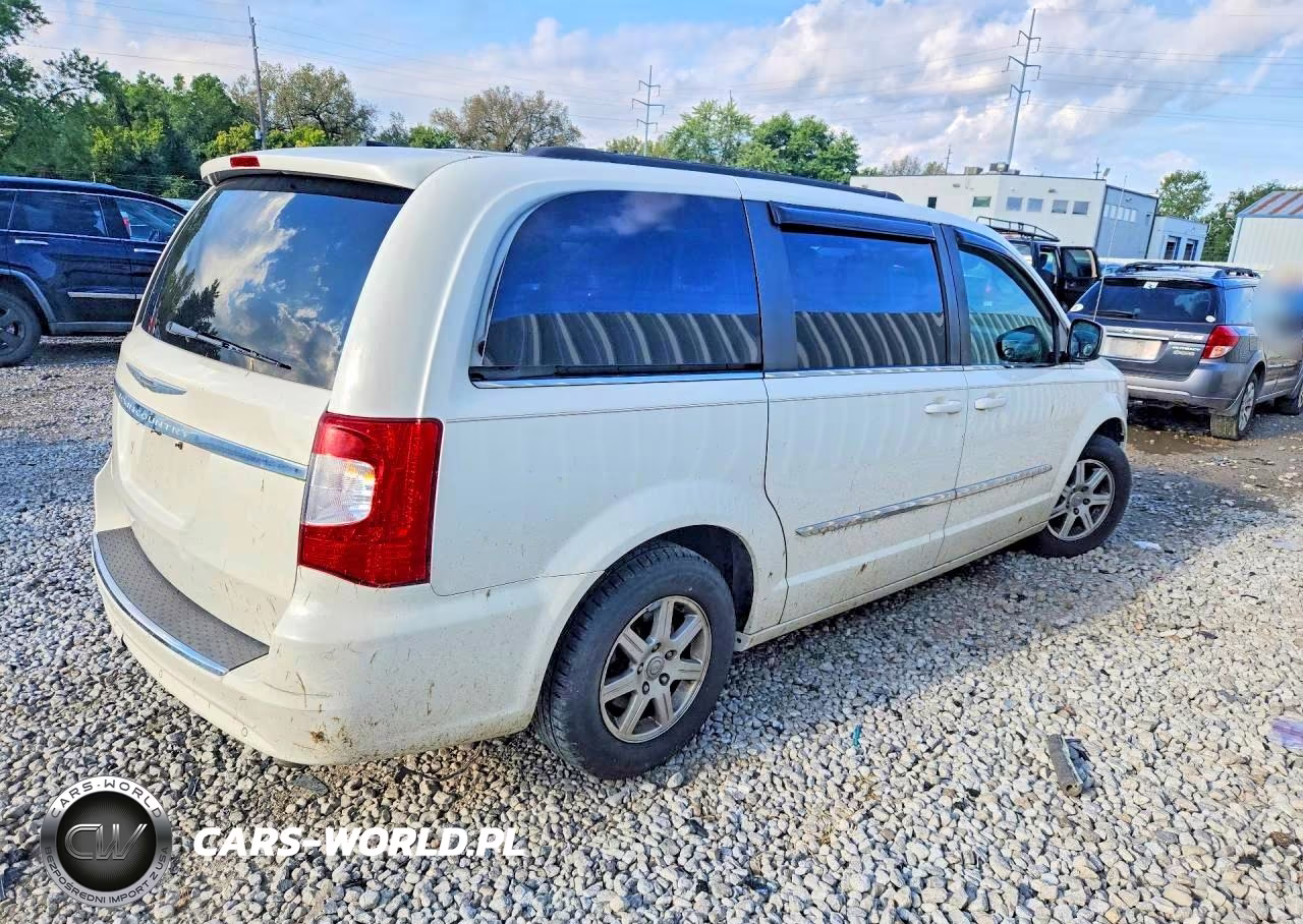 2012 Chrysler Town & Country Touring VIN:2C4RC1BGXCR162338 - 3