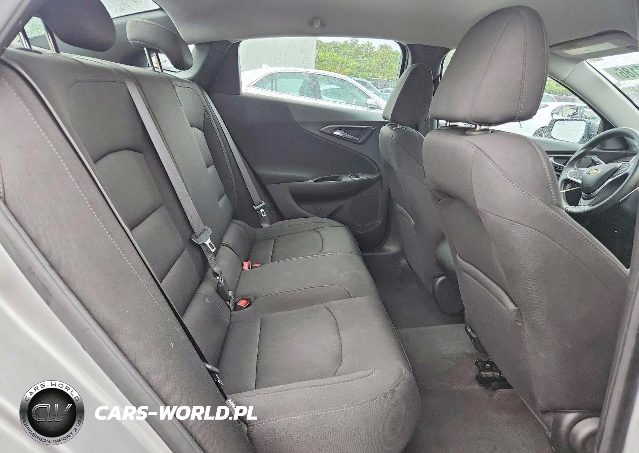 2019 Chevrolet Malibu Ls VIN:1G1ZB5STXKF200673 - 10