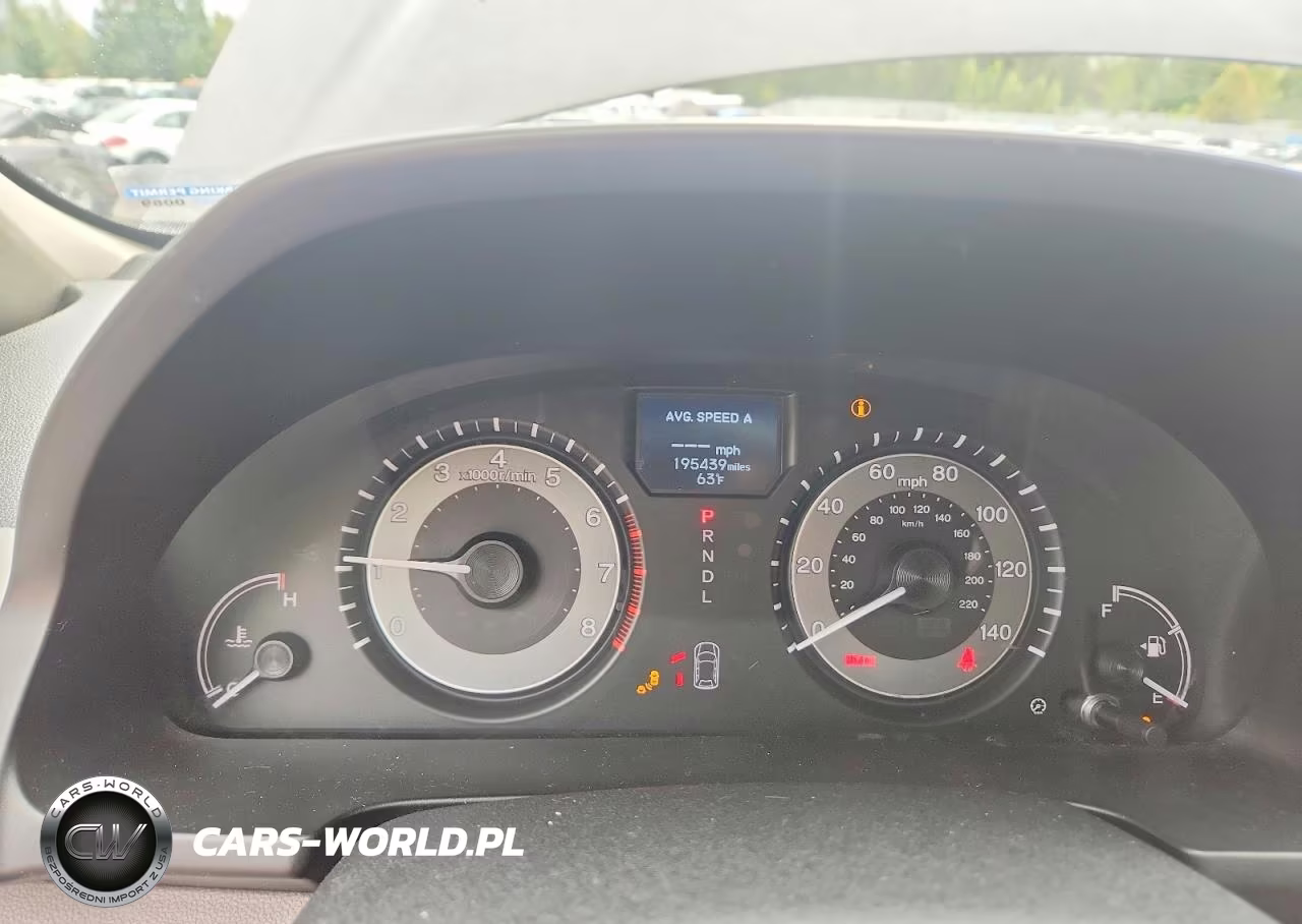 2016 Honda Odyssey Touring VIN:5FNRL5H93GB055455 - 9