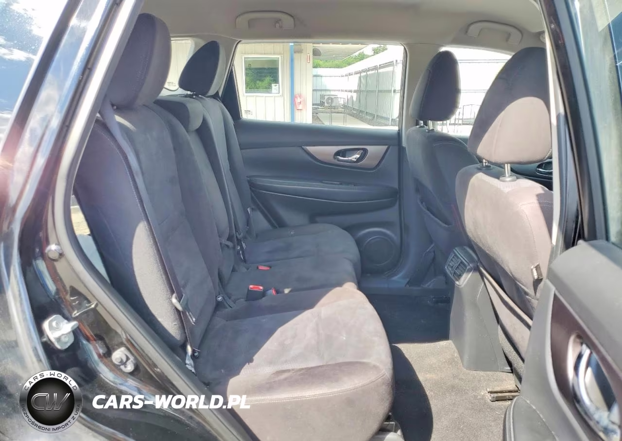 2015 Nissan Rogue S VIN:KNMAT2MVXFP540808 - 10