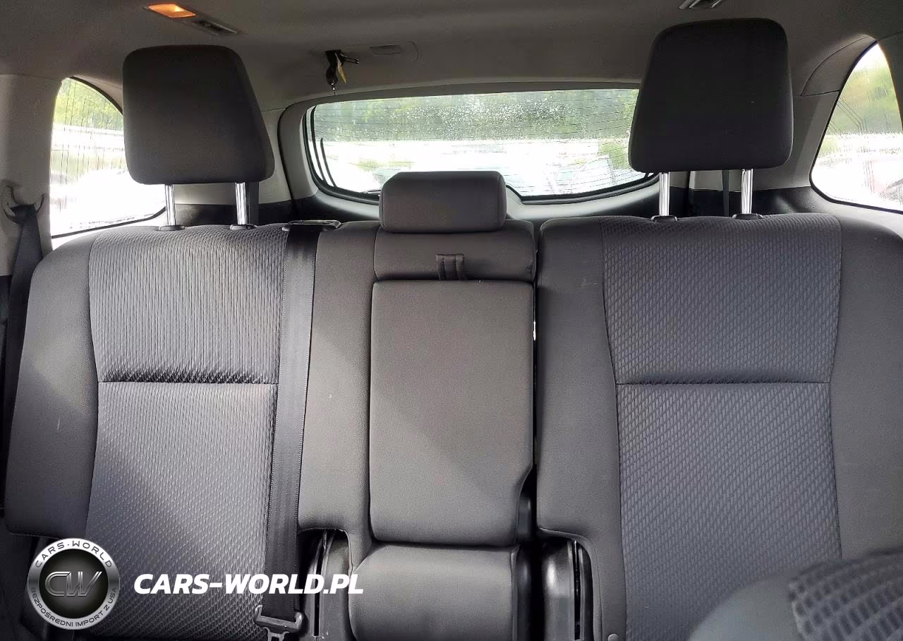 2015 Toyota Highlander Le VIN:5TDZARFH8FS015082 - 10