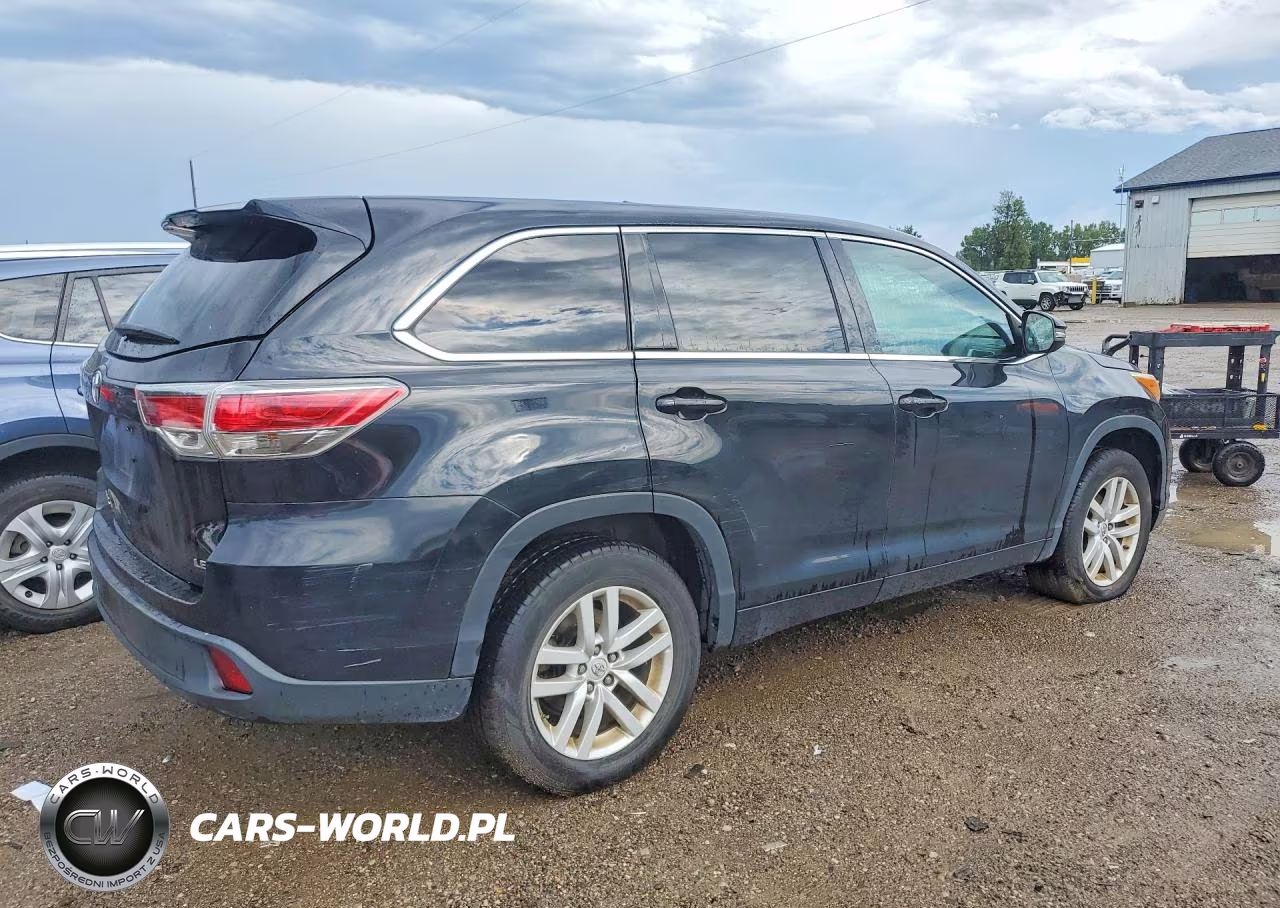 2015 Toyota Highlander Le VIN:5TDZARFH8FS015082 - 3