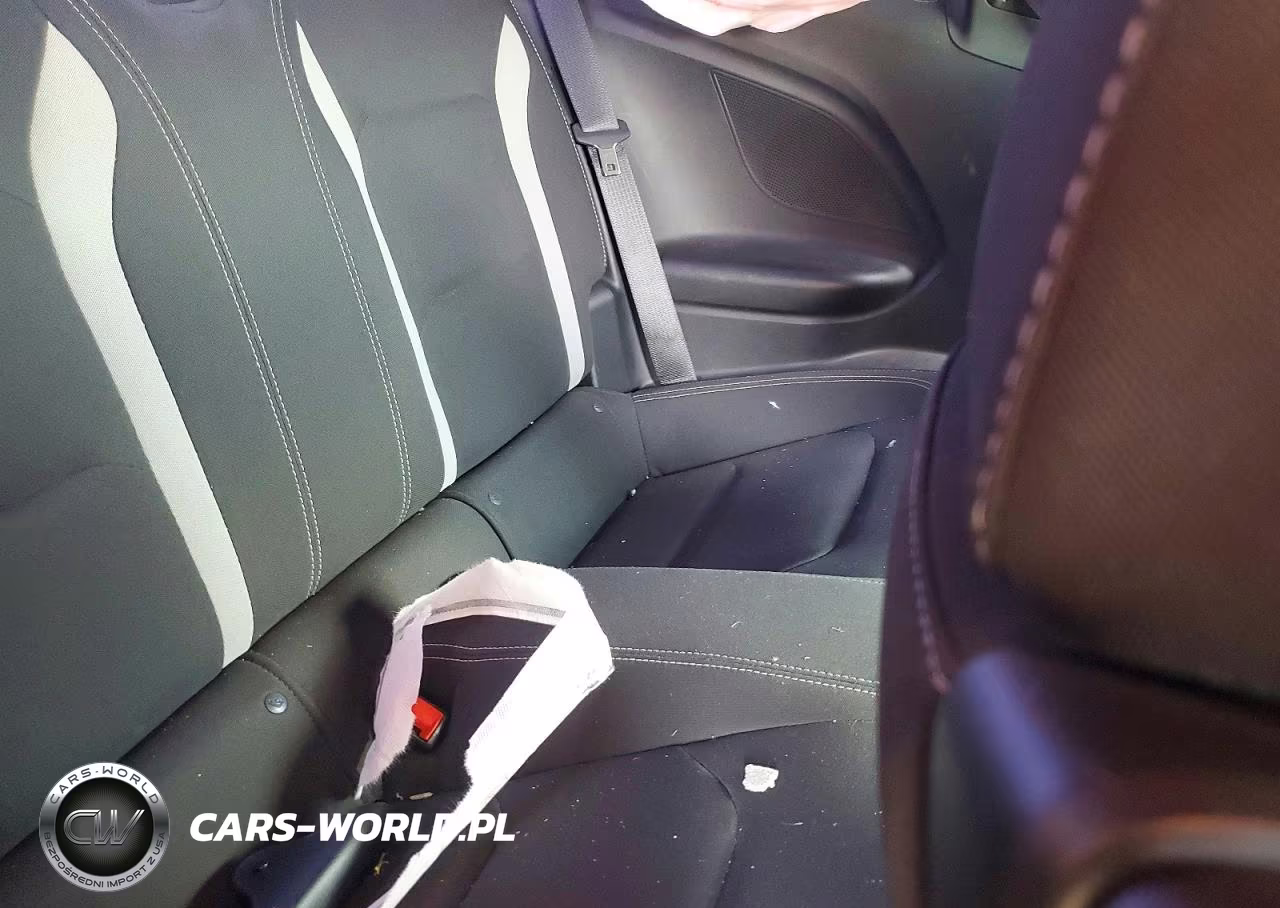 2018 Chevrolet Camaro Lt VIN:1G1FB1RS7J0182773 - 10