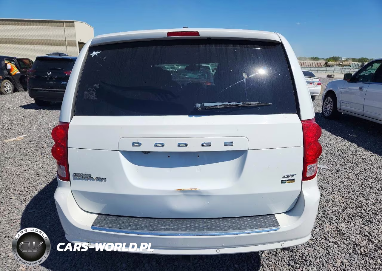 2018 Dodge Grand Caravan Gt VIN:2C4RDGEG3JR288615 - 6
