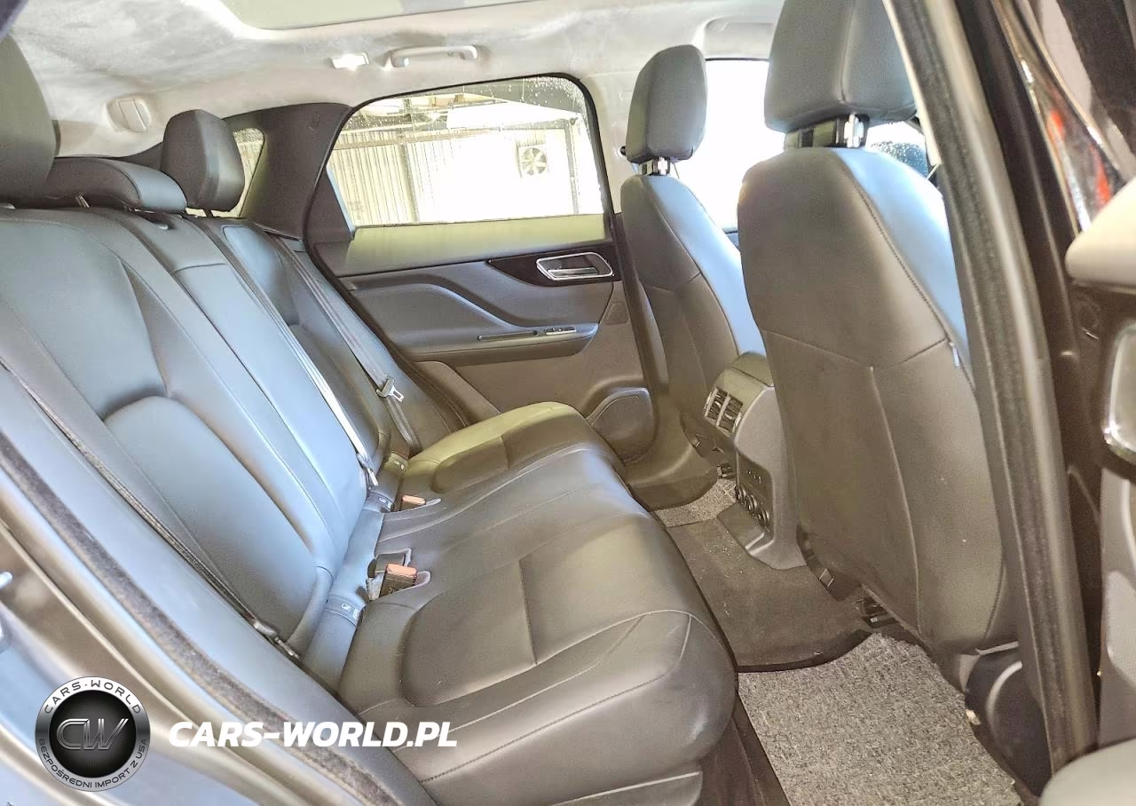 2019 Jaguar F-Pace Premium VIN:SADCJ2FX1KA395205 - 11