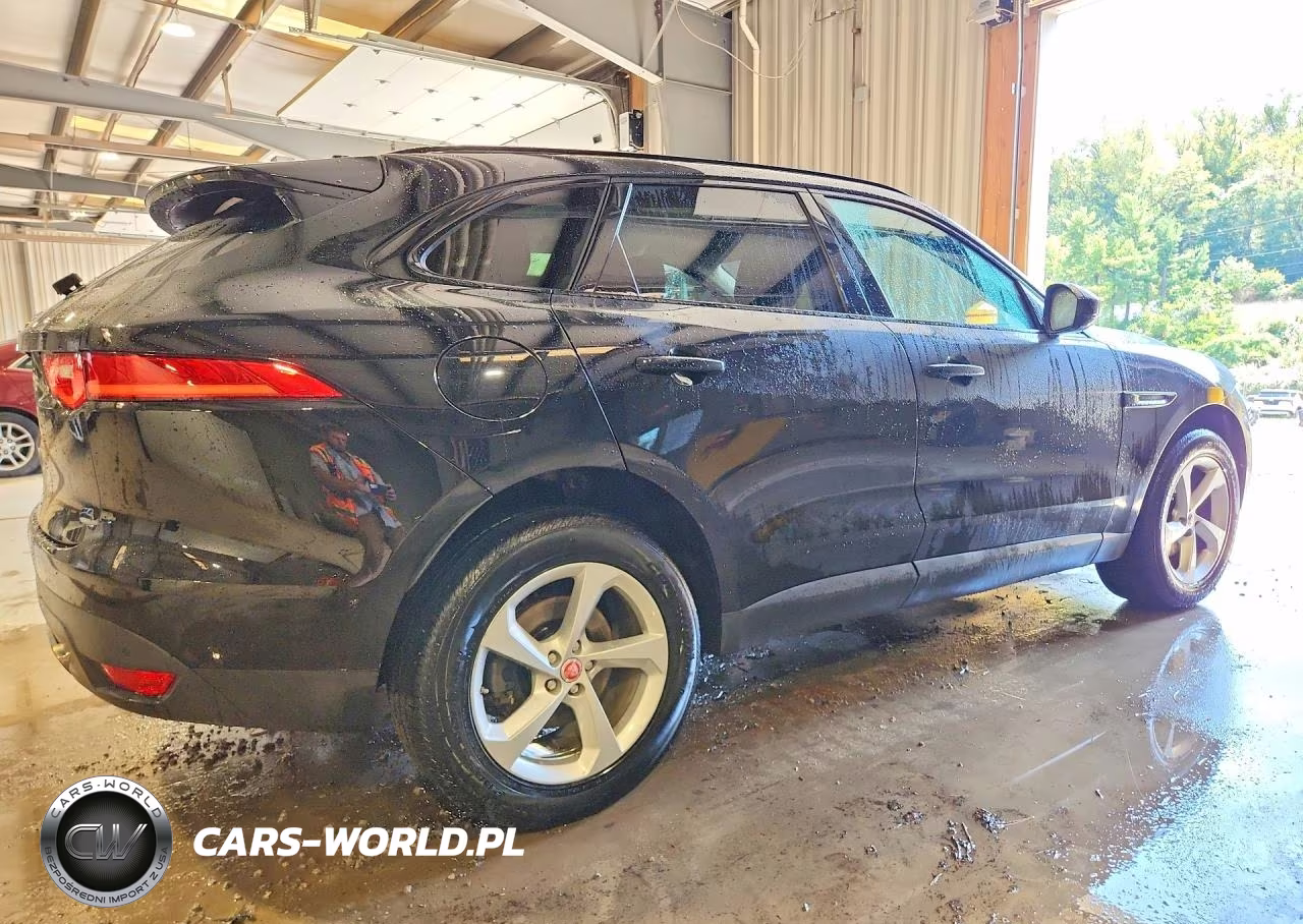 2019 Jaguar F-Pace Premium VIN:SADCJ2FX1KA395205 - 3